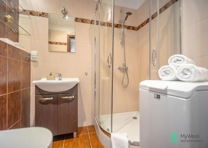 Duszniki, Myweek 公寓